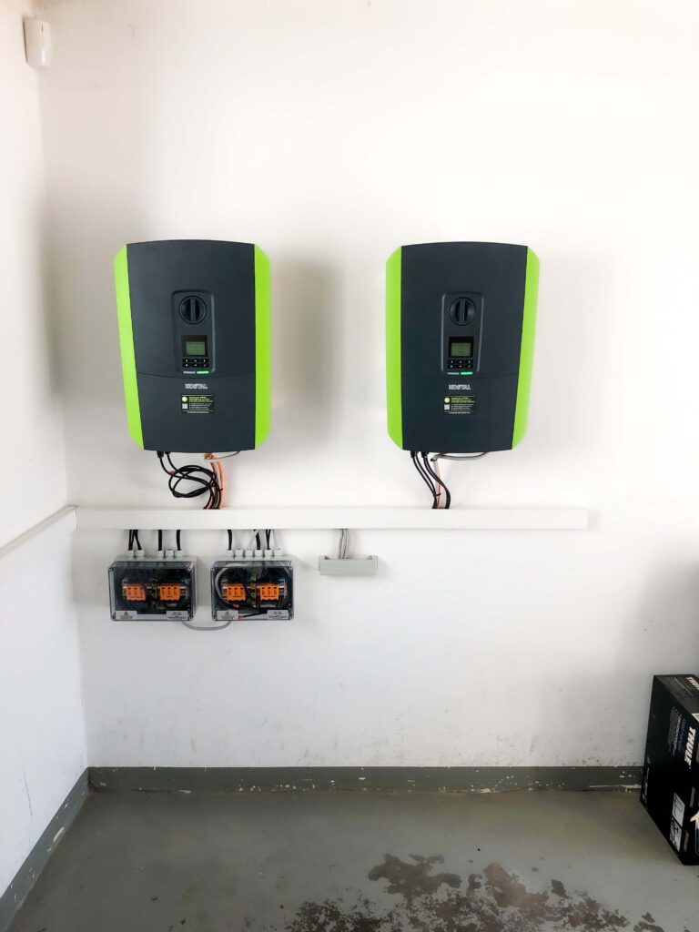 Photovoltaik Solaranlage Smart home Elektriker Elektro Elektrik Wärmepumpe Wärme Heizen Heizung Wallbox Solar Ladestation Emobilität Herdorf Siegen Neunkirchen Betzdorf Burbach Altenkirchen Westerwald Eauto Laden Sparen Stromkosten Meister