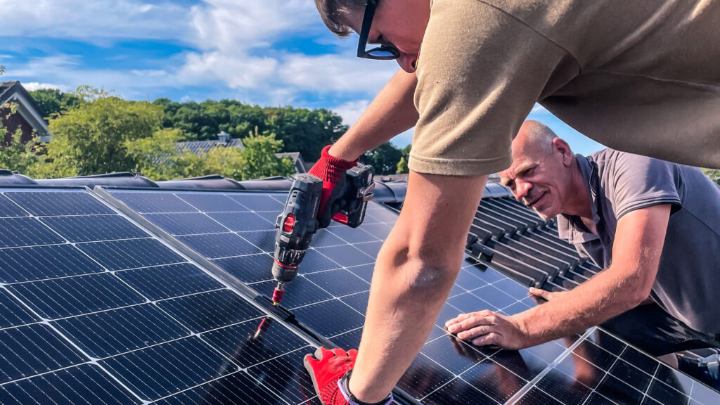 Photovoltaik Solaranlage Smart home Elektriker elektro Elektrik loxone Wärmepumpe Wärme Heizen Heizung Wallbox Solar Ladestation Emobilität Herdorf siegen neunkirchen betzdorf altenkirchen westerwald Eauto Laden