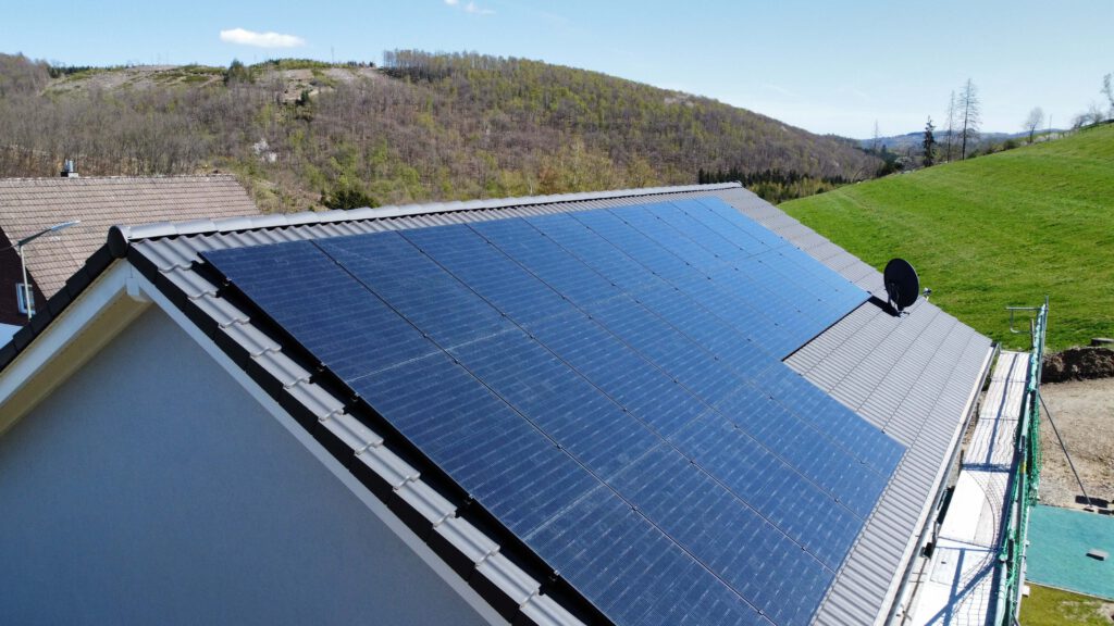 Photovoltaik Solaranlage Smart home Elektriker Elektro Elektrik Wärmepumpe Wärme Heizen Heizung Wallbox Solar Ladestation Emobilität Herdorf Siegen Neunkirchen Betzdorf Burbach Altenkirchen Westerwald Eauto Laden Sparen Stromkosten Meister