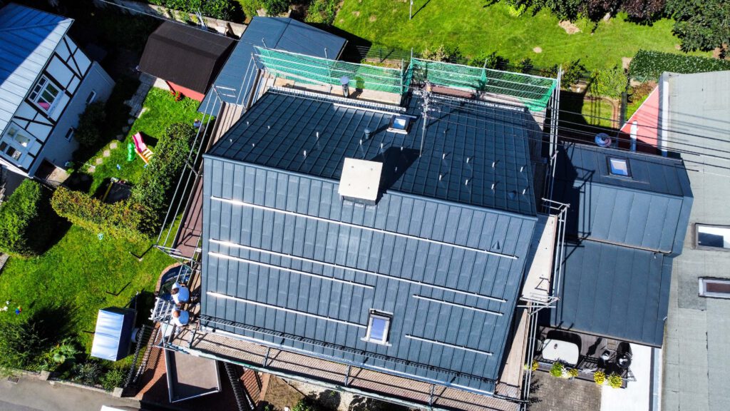 Photovoltaik Solaranlage Smart home Elektriker Elektro Elektrik Wärmepumpe Wärme Heizen Heizung Wallbox Solar Ladestation Emobilität Herdorf Siegen Neunkirchen Betzdorf Burbach Altenkirchen Westerwald Eauto Laden Sparen Stromkosten Meister