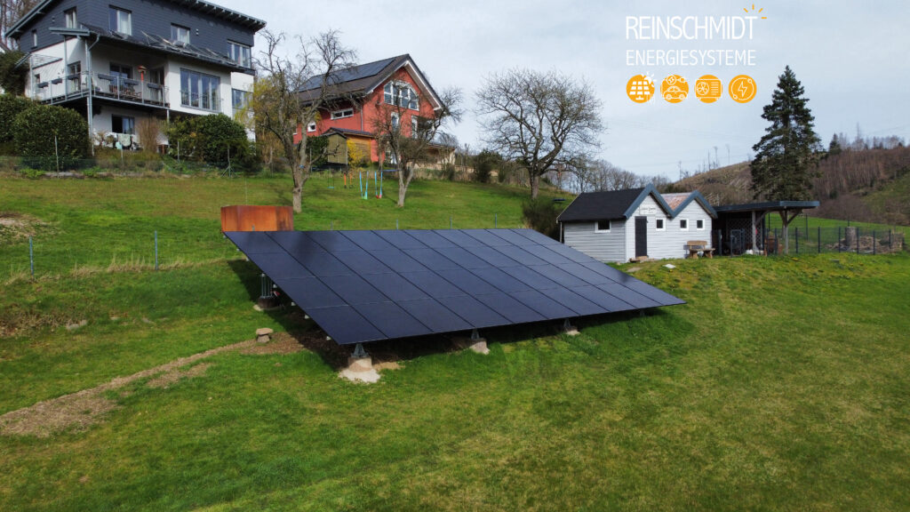Photovoltaik Freifläche Freiflächenanlage Solar Dach Garten